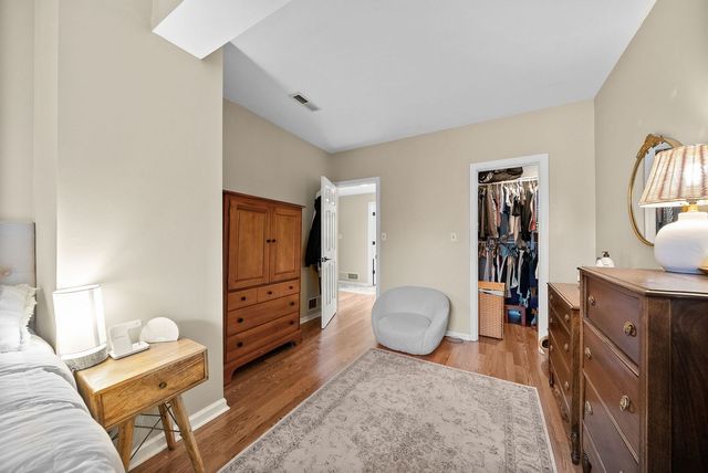 5611 Elmer Street 202, Shadyside, PA 15232
