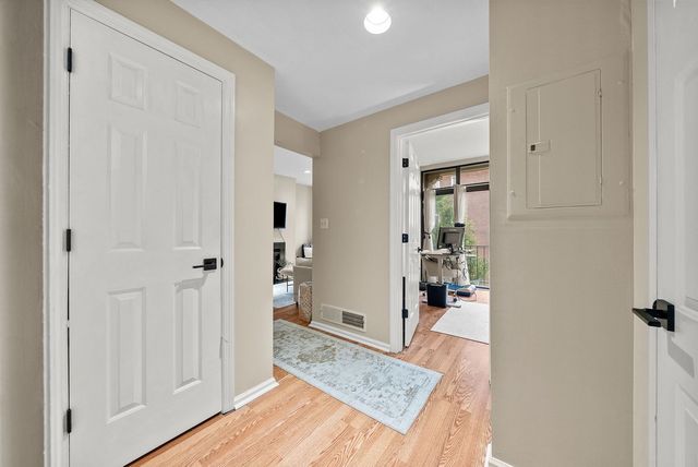 5611 Elmer Street 202, Shadyside, PA 15232