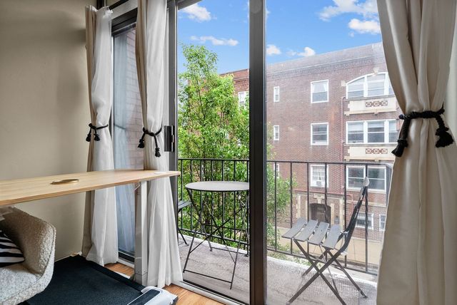 5611 Elmer Street 202, Shadyside, PA 15232
