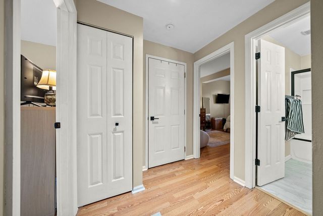 5611 Elmer Street 202, Shadyside, PA 15232