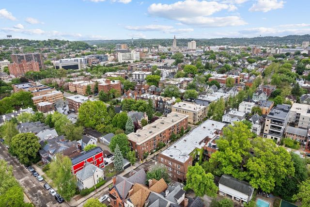 5611 Elmer Street 202, Shadyside, PA 15232