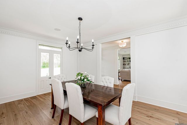 1605 Applewood Rd, Baton Rouge, LA 70808