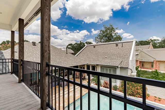 1605 Applewood Rd, Baton Rouge, LA 70808