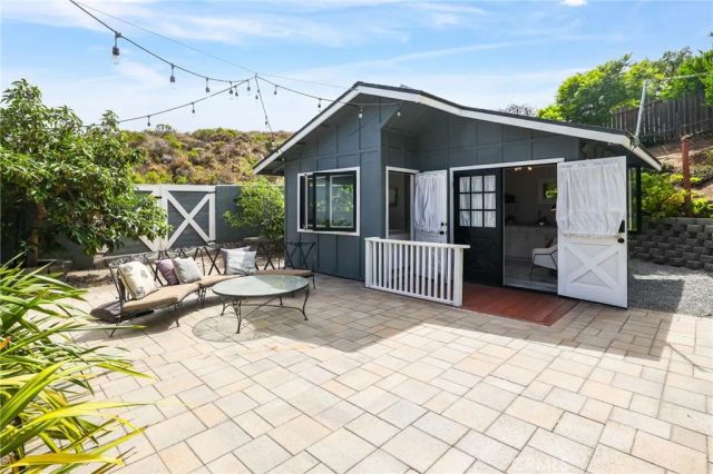 1807 Valencia, Carlsbad, CA 92008