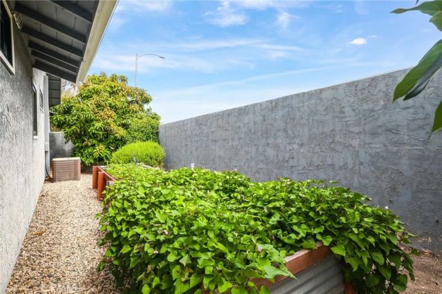 1807 Valencia, Carlsbad, CA 92008