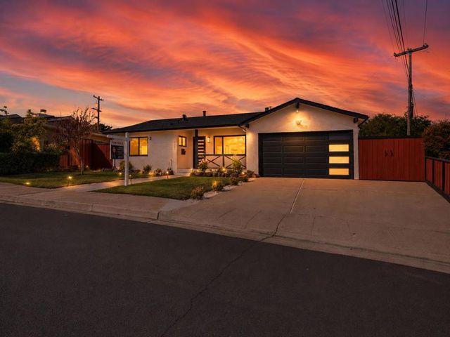 7947 Serena Court, Dublin, CA 94568