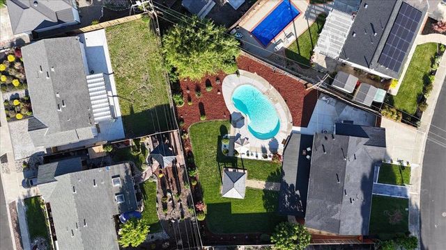 7947 Serena Court, Dublin, CA 94568