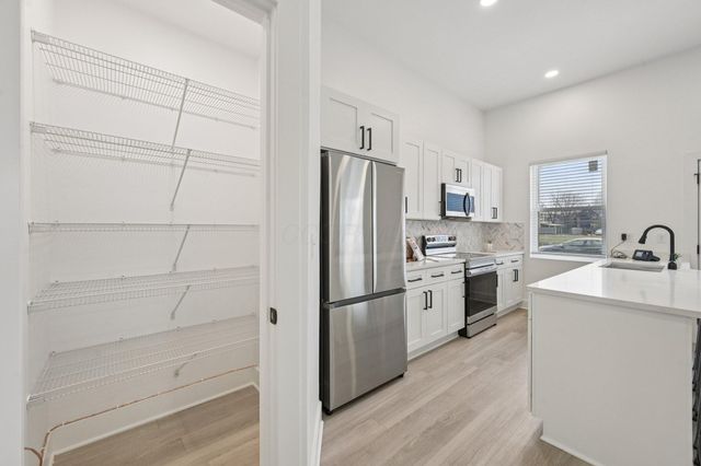 92 E Innis Avenue, Columbus, OH 43207