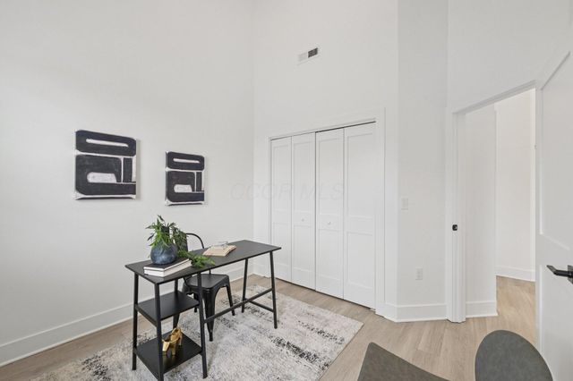 92 E Innis Avenue, Columbus, OH 43207