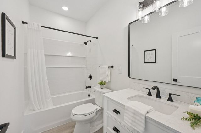 92 E Innis Avenue, Columbus, OH 43207