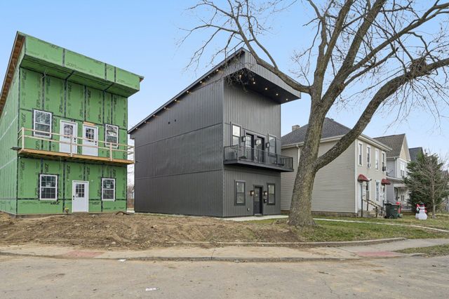 92 E Innis Avenue, Columbus, OH 43207