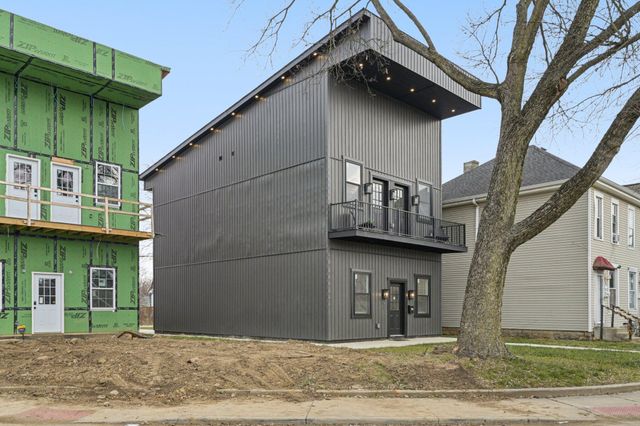 92 E Innis Avenue, Columbus, OH 43207