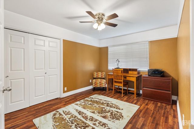 200 El Tovar Court, Bakersfield, CA 93309