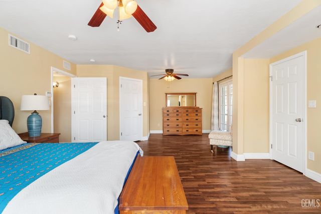 200 El Tovar Court, Bakersfield, CA 93309