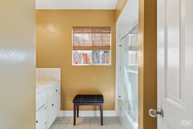 200 El Tovar Court, Bakersfield, CA 93309