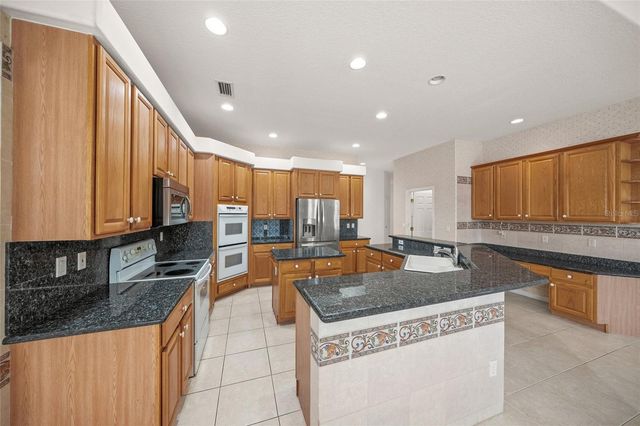 9043 MISTY CREEK DRIVE, Sarasota, FL 34241