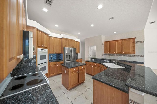 9043 MISTY CREEK DRIVE, Sarasota, FL 34241