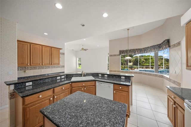 9043 MISTY CREEK DRIVE, Sarasota, FL 34241