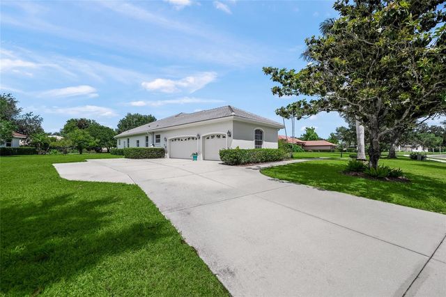 9043 MISTY CREEK DRIVE, Sarasota, FL 34241