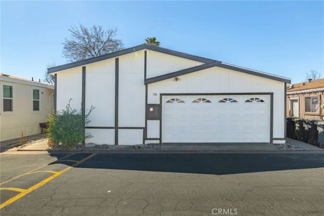 80 E Dawes 126, Perris, CA 92571