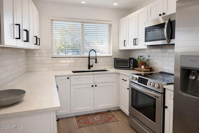 271 N APACHE Drive, Chandler, AZ 85224