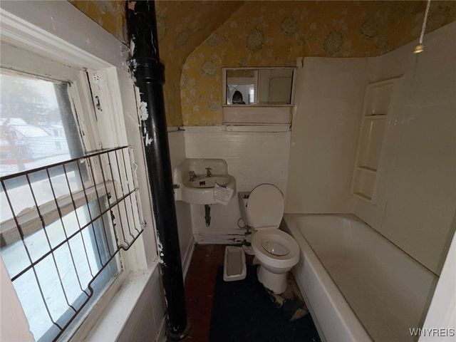 255 Orange Street, Buffalo, NY 14204