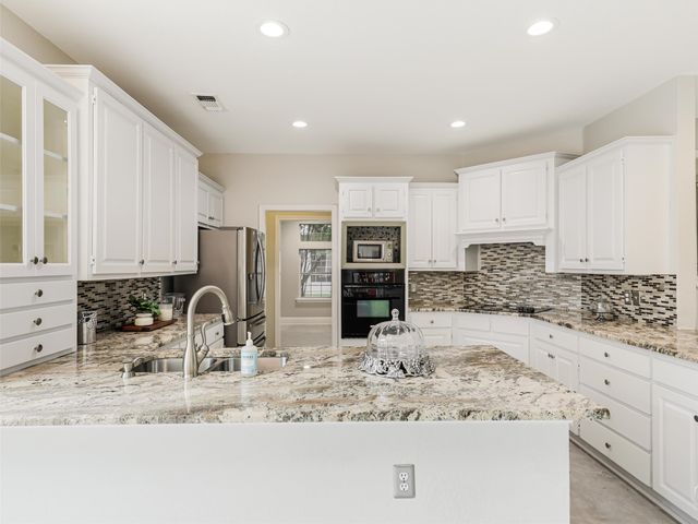 2141 Ironside Drive, Plano, TX 75075