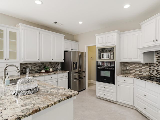 2141 Ironside Drive, Plano, TX 75075