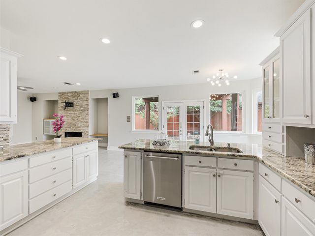 2141 Ironside Drive, Plano, TX 75075