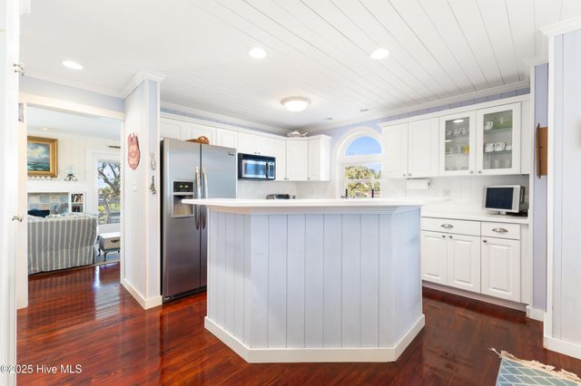 460 N Anderson Boulevard, Holly Ridge, NC 28445