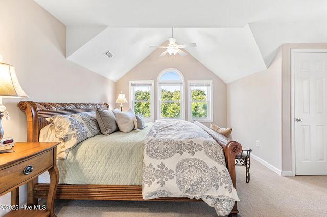 460 N Anderson Boulevard, Holly Ridge, NC 28445