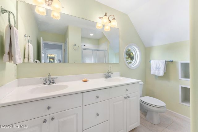 460 N Anderson Boulevard, Holly Ridge, NC 28445