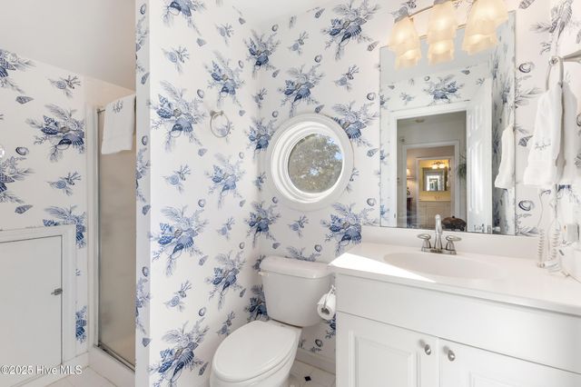 460 N Anderson Boulevard, Holly Ridge, NC 28445