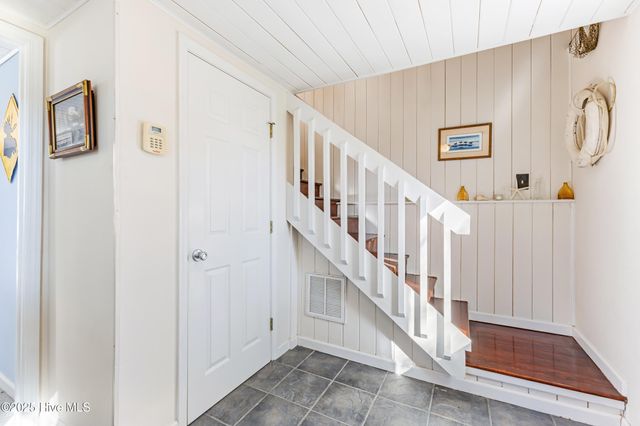 460 N Anderson Boulevard, Holly Ridge, NC 28445