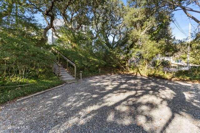 460 N Anderson Boulevard, Holly Ridge, NC 28445