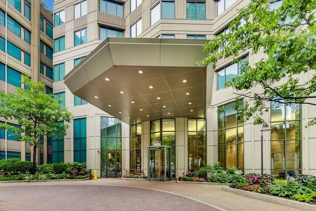 400 N LaSalle Street 2207, Chicago, IL 60654