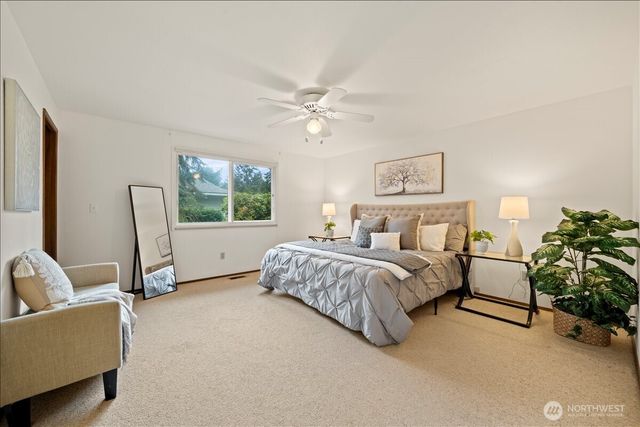 24848 13th Avenue S, Des Moines, WA 98198