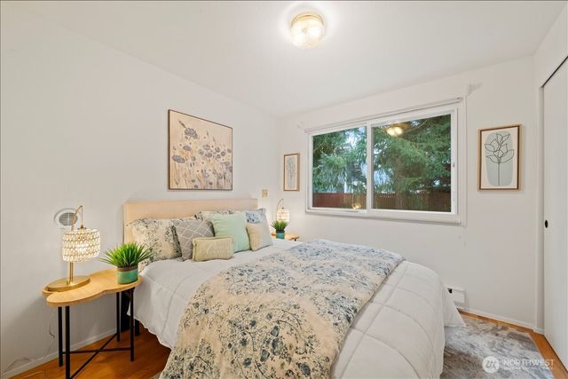 24848 13th Avenue S, Des Moines, WA 98198