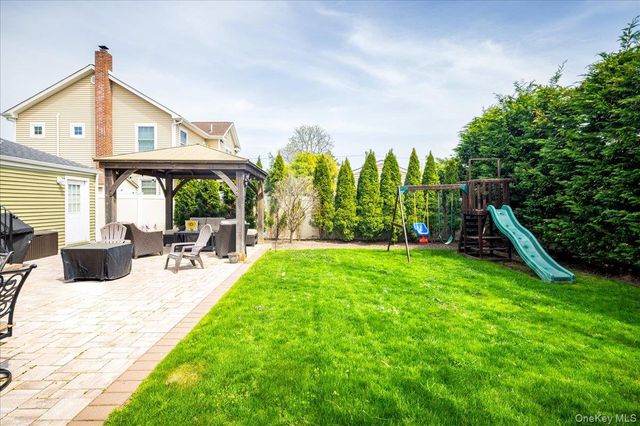 130 N Kings Avenue, Massapequa, NY 11758