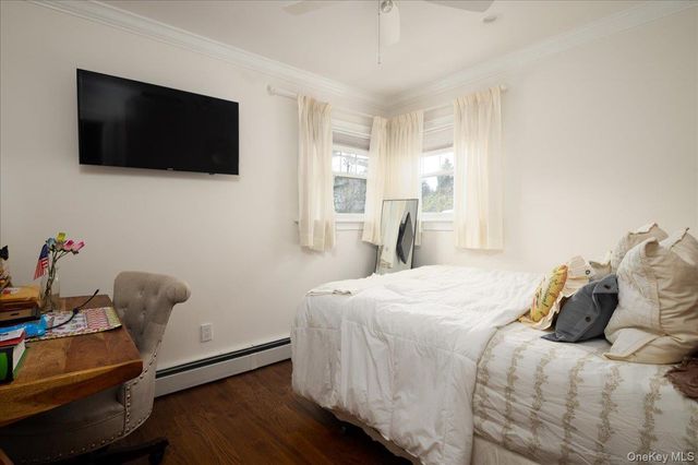 130 N Kings Avenue, Massapequa, NY 11758