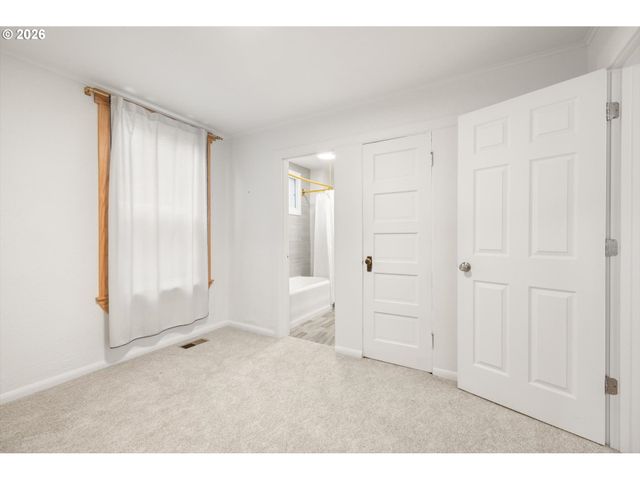 2055 N ALBERTA St, Portland, OR 97217