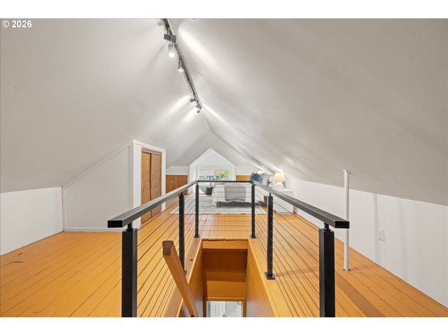 2055 N ALBERTA St, Portland, OR 97217