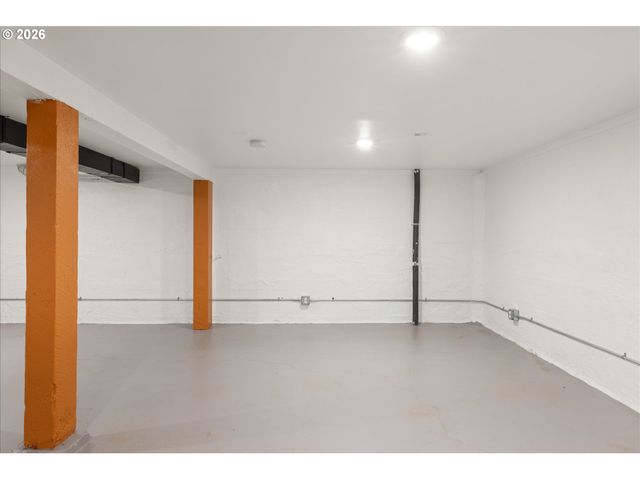 2055 N ALBERTA St, Portland, OR 97217