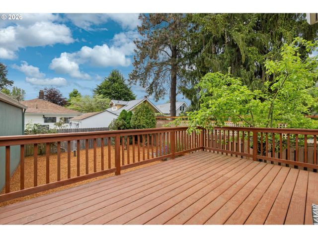 2055 N ALBERTA St, Portland, OR 97217