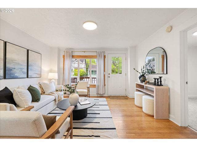 2055 N ALBERTA St, Portland, OR 97217