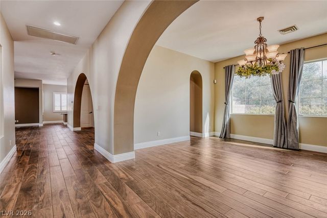 8490 Via De Bellasidra Court, Las Vegas, NV 89123