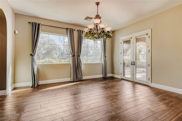 8490 Via De Bellasidra Court, Las Vegas, NV 89123