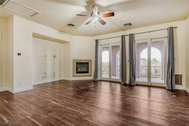 8490 Via De Bellasidra Court, Las Vegas, NV 89123