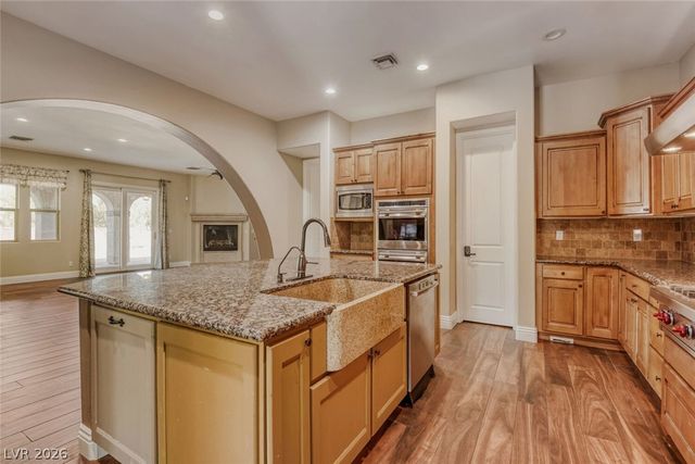 8490 Via De Bellasidra Court, Las Vegas, NV 89123