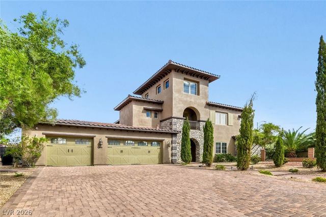 8490 Via De Bellasidra Court, Las Vegas, NV 89123